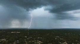 Ilustrasi awan hujan menyelimuti langit Jakarta saat prakiraan cuaca Jabodetabek Jumat 13 Maret 2026 berpotensi diguyur hujan di sejumlah wilayah.
(Posnews/Ist)