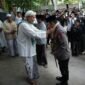 Kapolri Jenderal Listyo Sigit bersilaturahmi ke Ponpes Al-Hamidy Banyuanyar, Pamekasan, Jawa Timur, Selasa (5/8/2025). Ia ajak ulama perkuat sinergi jaga keamanan dan NKRI.