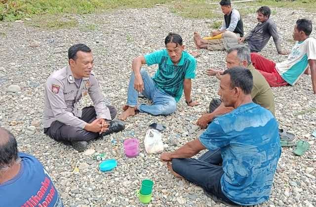 Polisi sampaikan pesan-pesan kamtibmas kepada warga