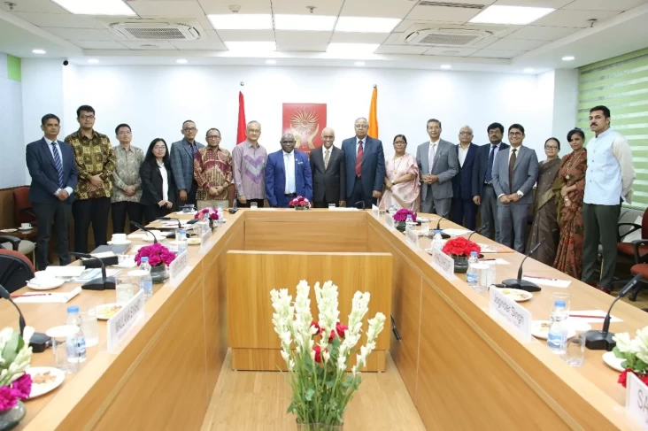 Menteri HAM Natalius Pigai mempelajari praktik terbaik Komnas HAM India di New Delhi, Rabu (27/8/2025), sebagai rujukan revisi UU HAM Indonesia. (Dok-Komnas HAM)