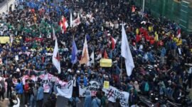 Ilustrasi, Ribuan buruh menggelar aksi demonstrasi menolak UMP dan UMSK di kawasan Istana Negara, Jakarta. (Posnews/Ist)