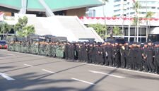 Ilustrasi, Ribuan personel gabungan bersiaga mengamankan aksi unjuk rasa di kawasan Monas, DPR RI, Bundaran HI, dan sejumlah titik di Jakarta Pusat.
(Posnews/Ist)