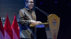 Gubernur DKI Jakarta Pramono Anung saat memberikan pernyataan terkait kebijakan efisiensi anggaran di Balai Kota. (Posnews/Kominfo)