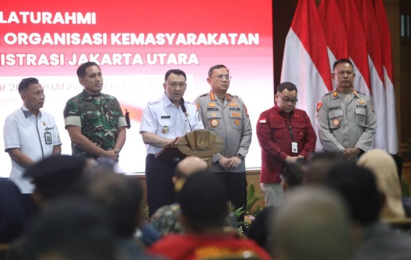 Forkopimko Plus dan Ormas Jakarta Utara berkomitmen menjaga keamanan serta menolak anarkisme dalam forum silaturahmi di Kantor Wali Kota. (Dok-Kominfo DKI JKT)