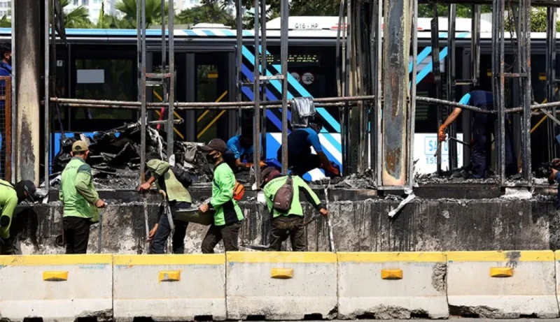AHY menjelaskan kerusakan akibat demonstrasi di Jakarta dan sejumlah kota lain, sambil memantau kondisi infrastruktur yang terdampak. (Dok-Istimewa)