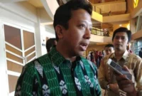 Romahurmuziy bantah klaim aklamasi Muhammad Mardiono di Muktamar X PPP.
