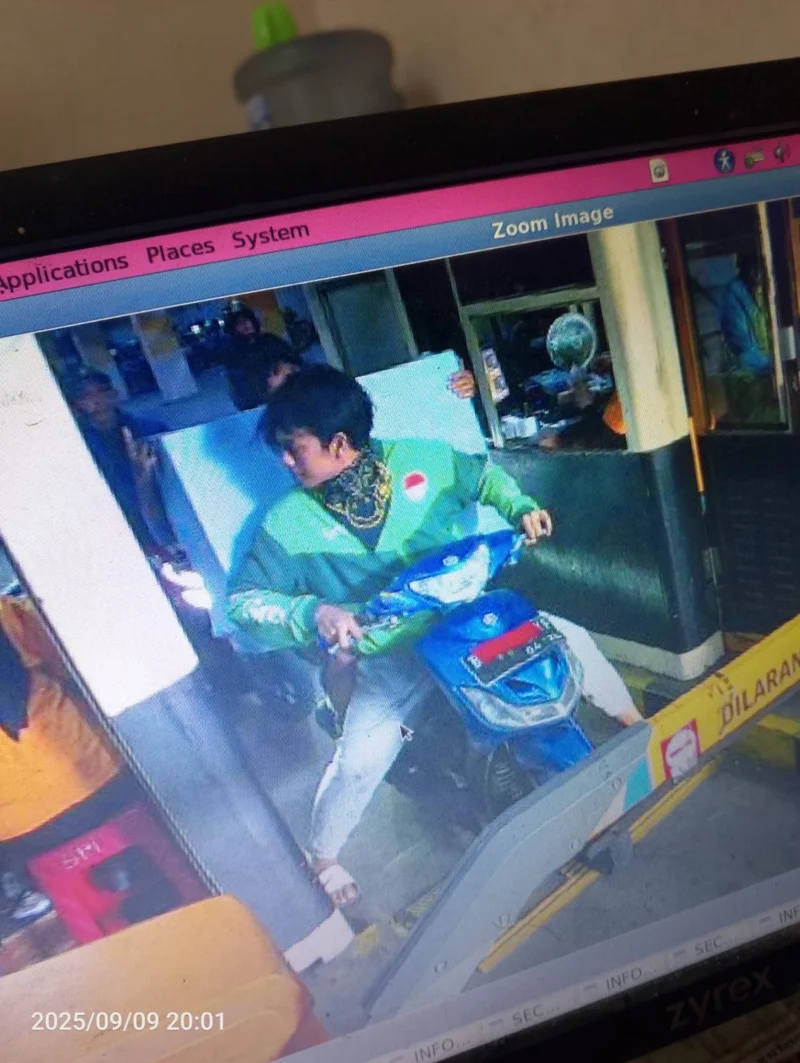 Modus jaket ojol digunakan pelaku untuk menipu warga. Dok-Pol. Jakbar
