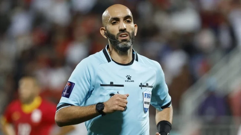 Wasit Kuwait Ahmad al-Ali. Photo by KARIM JAAFAR