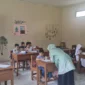 Kegiatan siswa Yayasan Baitul Akbar Parabek Serpong saat belajar di kelas sederhana. Dok: Posnews