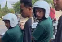 Polisi Polresta Tangerang mengamankan puluhan debt collector bersama kendaraan hasil sitaan di Mapolresta Tangerang. Dok-Istimewa