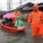 Banjir rob menggenangi kawasan pesisir Jakarta akibat pasang air laut maksimum menjelang Januari 2026. (Posnews/Ist)