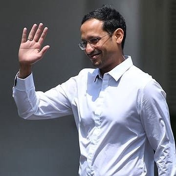 Nadiem Makarim tiba di Gedung Bundar Jampidsus Kejagung RI untuk diperiksa sebagai tersangka kasus pengadaan laptop Chromebook, Kamis (4/9/2025).(Dok-@nadiemmakarim)