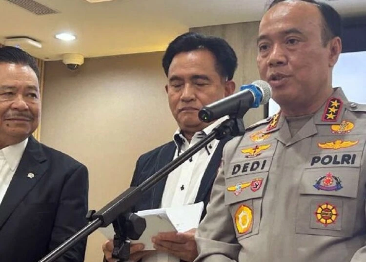 Wakapolri Komjen Dedi Prasetyo saat memberikan keterangan pers terkait penanganan demonstrasi 28–31 Agustus 2025. Foto-Polri