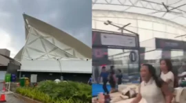 Atap lapangan padel di Taman Villa Meruya, Jakarta Barat, tampak miring dan sobek setelah diterpa hujan deras disertai angin kencang. Dok: Instagram