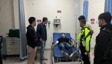 Anggota Polri mendapat perawatan di rumah sakit akibat luka senjata tajam saat mencegah tawuran di Simpang Aljimar, Kota Bogor. Dok: Istimewa