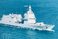 KRI Brawijaya-320 memimpin parade kapal perang TNI AL di Teluk Jakarta. Dok: Instagram @tni_angkatan_laut

