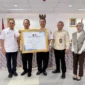Kepala Kanwil KemenHAM DKI Jakarta, Mikael Azedo Harwito, bersama Camat Tebet dan Lurah Manggarai menandatangani Deklarasi Kampung Redam sebagai simbol perdamaian dan rekonsiliasi sosial di Jakarta Selatan.
