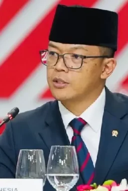 Menlu Sugiono Siapkan Evakuasi WNI dari Iran, 15 Orang Dievakuasi via Baku