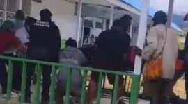 Evakuasi jenazah korban penembakan KKB di Kampung Ndugusiga, Intan Jaya. Dok: Polri