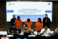 Polisi rilis kasus penipuan trading crypto senilai Rp3 miliar di Polda Metro Jaya. (PMJ)