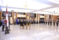 Kapolri Jenderal Listyo Sigit Prabowo memimpin upacara sertijab rotasi 10 pejabat tinggi Polri di Mabes Polri, Jakarta. (Polri)