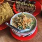 Semangkuk Soto Ayam Semarang kuah bening gurih dengan suwiran ayam kampung. Dok: Instagram