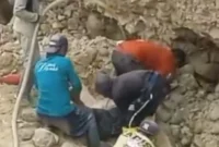 Lokasi tambang emas ilegal di Pohuwato dengan garis polisi pasca longsor mematikan. (Ist)