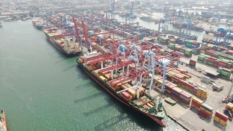 Ilustrasi, Solusi Dua Pilar OECD hadir untuk mengakhiri era profit shifting yang memungkinkan raksasa teknologi menghindari pajak di tax havens. Dok: Istimewa.