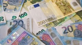 Ilustrasi, Meskipun Euro adalah penantang utama, dominasi Dolar sebagai mata uang cadangan global belum tergoyahkan. Apa yang menahan mata uang Eropa ini? Dok: Istimewa.