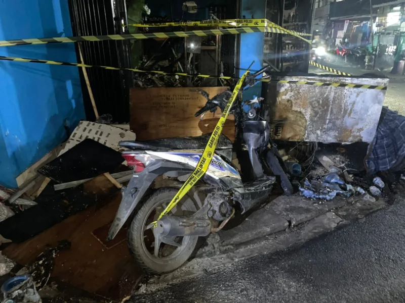 Kebakaran warung Madura di Joglo, Kembangan, Jakarta Barat. Dok: Istimewa