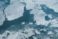 Ilustrasi, Perubahan iklim melelehkan es di Kutub Utara, membuka 