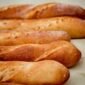 Ilustrasi, UNESCO mengakui baguette Prancis bukan karena resepnya, tetapi karena ritual sosial harian yang mengelilinginya. Dok: Istimewa.