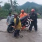 Akses jalan warga di Lumajang terputus akibat banjir lahar dingin Gunung Semeru, Rabu 5 November 2025. (BPBD Lumajang)