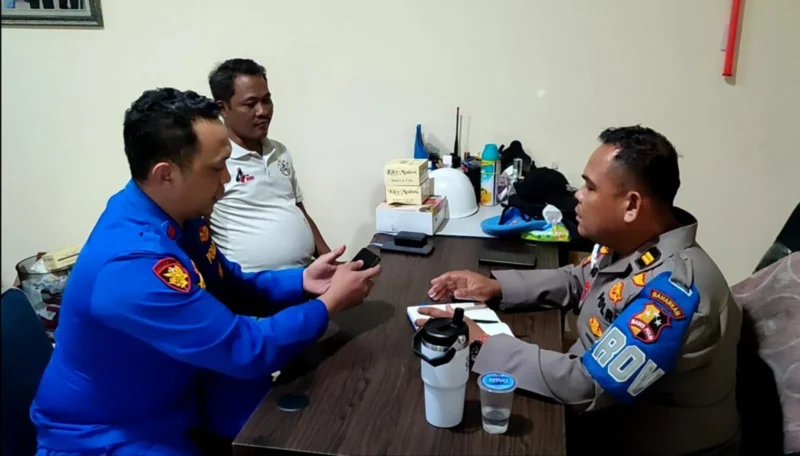 Konfrontasi Ady Supriatna dengan Bharatu SH di Propam Korpolairud. (Posnews/MR)