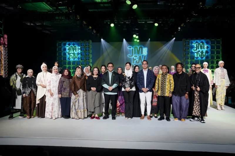 Desainer Indonesia tampilkan koleksi modest fashion di panggung JMFW 2026. (Posnews/Ist)