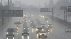 Ilustrasi hujan lebat dan angin kencang melanda wilayah Jabodetabek sesuai peringatan dini Badan Meteorologi, Klimatologi, dan Geofisika (BMKG) 20–21 Februari 2026.
 (Posnews/Ist)