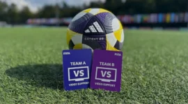 FIFA perkenalkan sistem Kartu VAR di Piala Dunia U-17, wasit tinjau layar VAR. (FIFA)