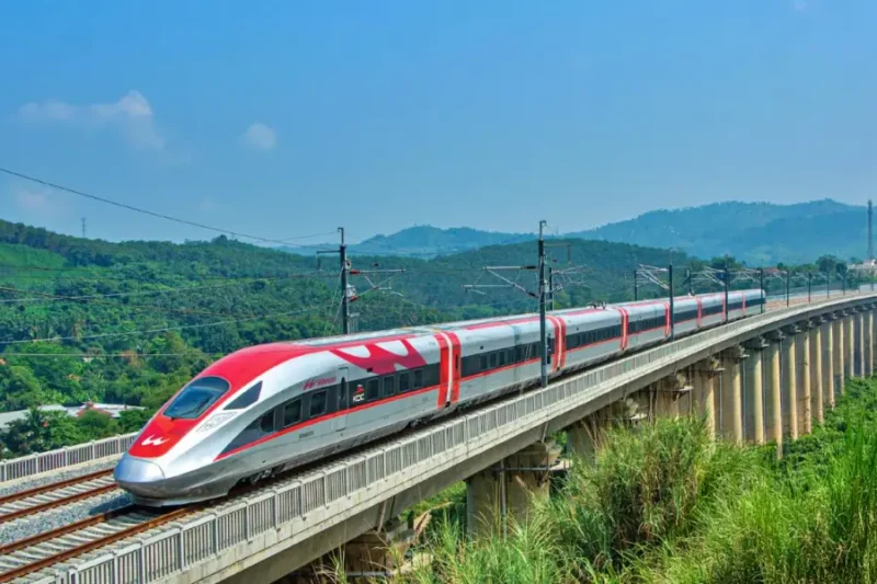 Kereta cepat Whoosh. (Posnews/Ist)