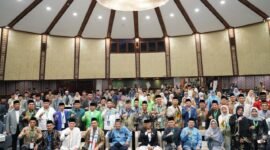 Peserta Munas XI MUI Pusat berpose bersama.