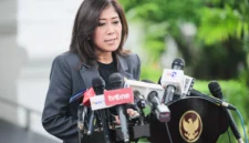 Menteri Komunikasi dan Digital Meutya Hafid mengumumkan aturan pembatasan akses media sosial bagi anak di bawah 16 tahun di Jakarta.
(Posnews/Setpres)