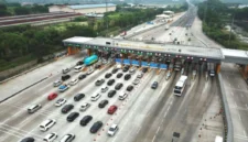 Kepadatan kendaraan di Tol Jakarta-Cikampek saat arus mudik Lebaran 2026. (Posnews/Ist)