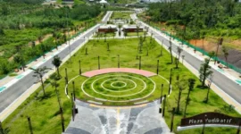 Kawasan pembangunan Ibu Kota Nusantara di Kalimantan tampak dari udara, progres infrastruktur dan aktivitas konstruk. (OIKN)