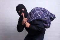 Ilustrasi, Pencuri. (Freepik)