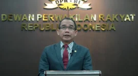 Anggota Komisi III DPR Rudianto Lallo meminta Polri mematuhi putusan MK terkait larangan polisi aktif menjabat di instansi sipil. (Posnews/NasDem)