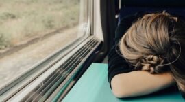 Ilustrasi, Merasa kacau setiap Senin pagi? Mungkin Anda mengalami 'Social Jetlag', kondisi di mana jam tidur akhir pekan merusak jam tubuh alami Anda. Dok: Istimewa.