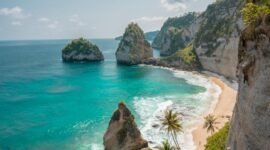 Ilustrasi, Digital nomad membawa dolar, tapi juga 'gentrifikasi digital'. Di Canggu, Bali, warga lokal mulai tergeser oleh harga sewa yang meroket karena kalah bersaing. Dok: Istimewa.