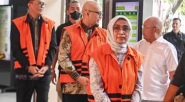 Eks Dirut ASDP Ira Puspadewi menanti surat keputusan rehabilitasi sebelum dibebaskan KPK. (Posnews/Net)