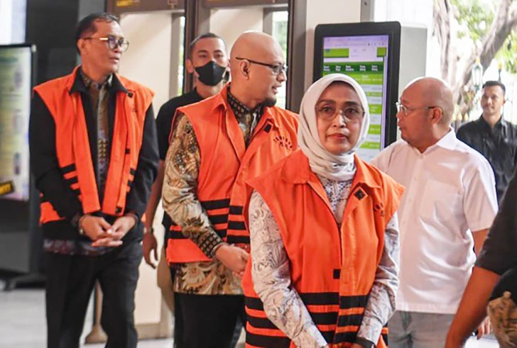 Eks Dirut ASDP Ira Puspadewi menanti surat keputusan rehabilitasi sebelum dibebaskan KPK. (Posnews/Net)