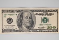 Emas tembus rekor tertinggi lagi! Ini bukan soal perhiasan, tapi perang mata uang. Bank sentral dunia ramai-ramai buang Dolar demi emas. Dok: Istimewa.