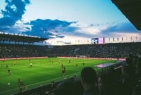 Ilustrasi, Harga pemain bola (Neymar 222jt Euro, Enzo 121jt Euro) semakin gila. Uang TV dan investor negara mendorongnya, kapan gelembung ini pecah? Dok: Istimewa.